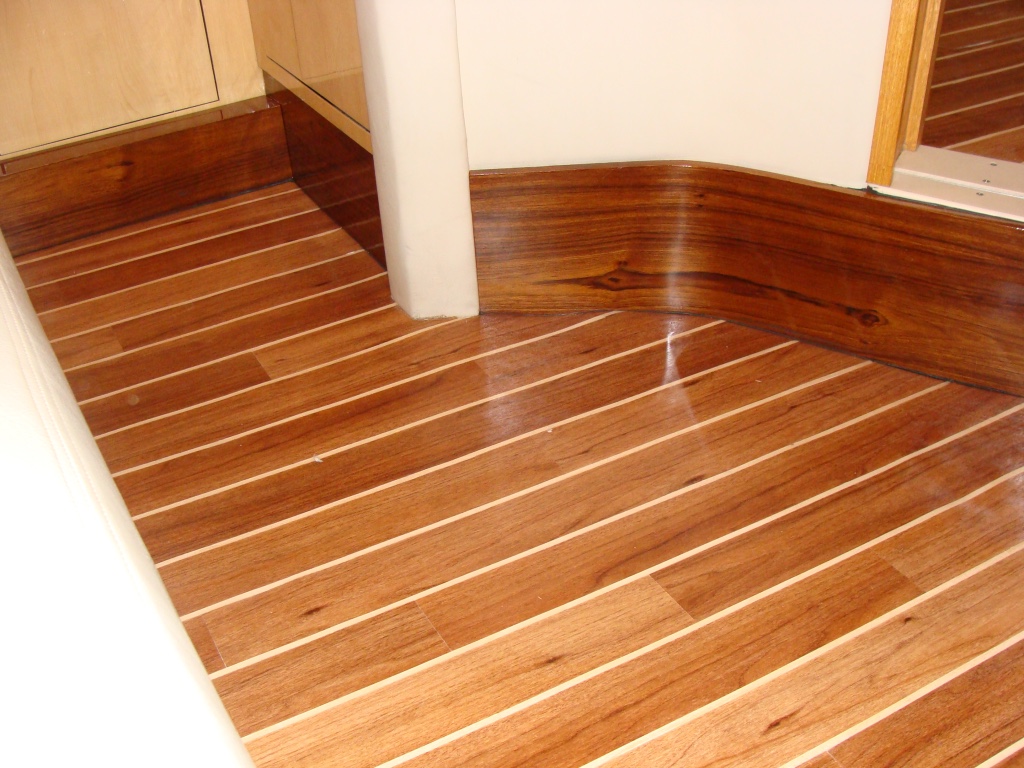 CFlor-and-Moulding